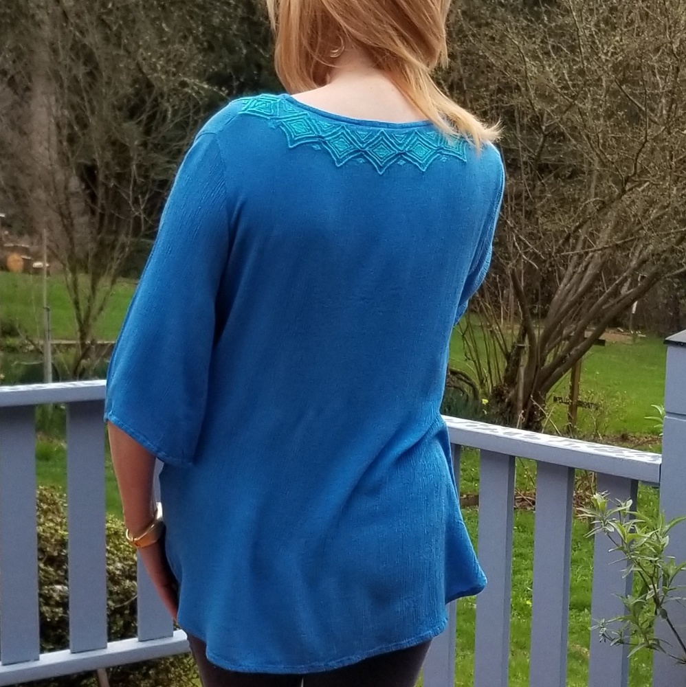 LILY PULITZER Blue Embroidered Tunic Sz S/P - Picture 2 of 8